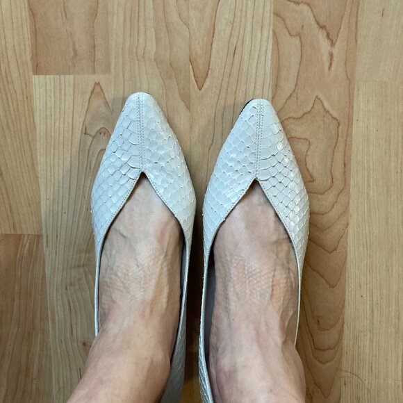 Thomas Wallace Vintage Cream Snakeskin Kitten Heel Pumps - Size 7 1/2 - Picture 14 of 15